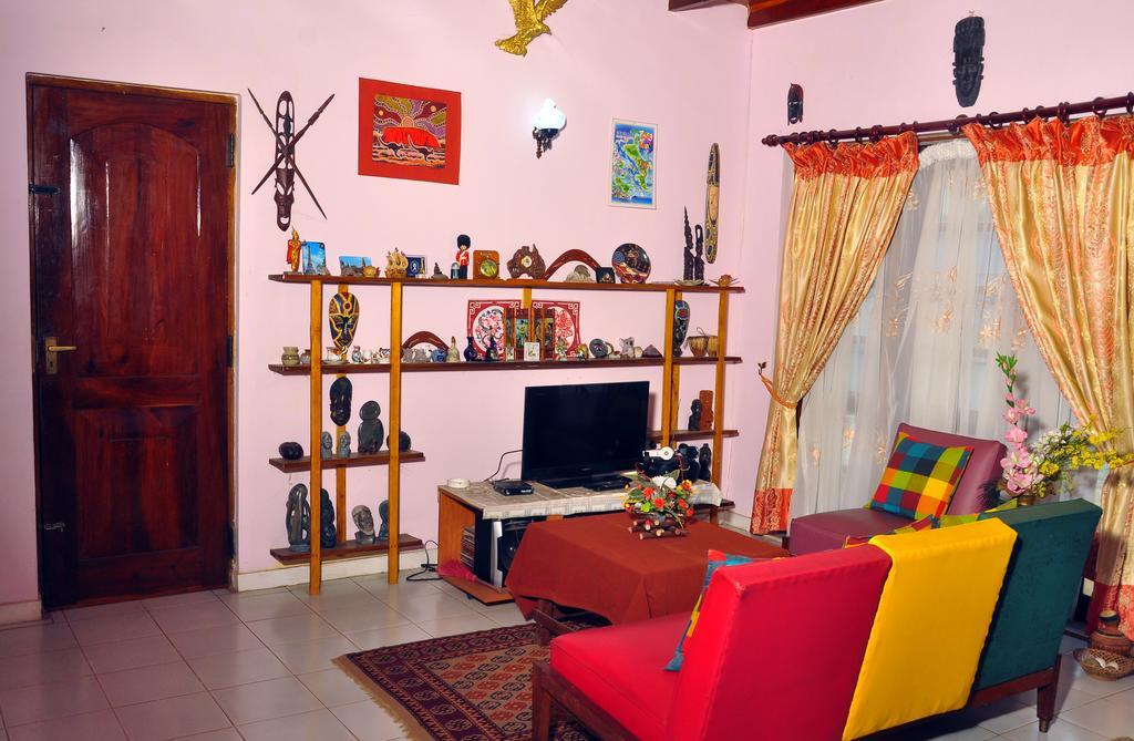 Primrose Inn Kandy Exteriör bild